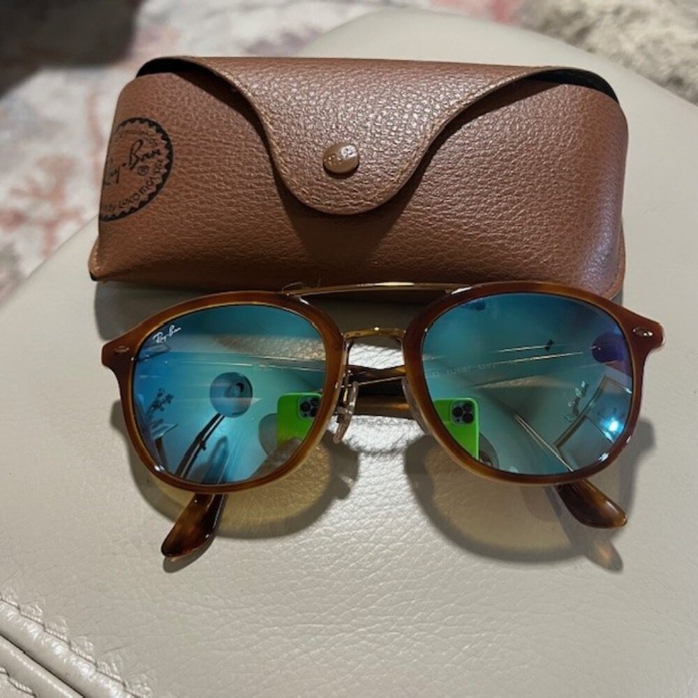 Ray-Ban Sunglasses - Multi-color lens